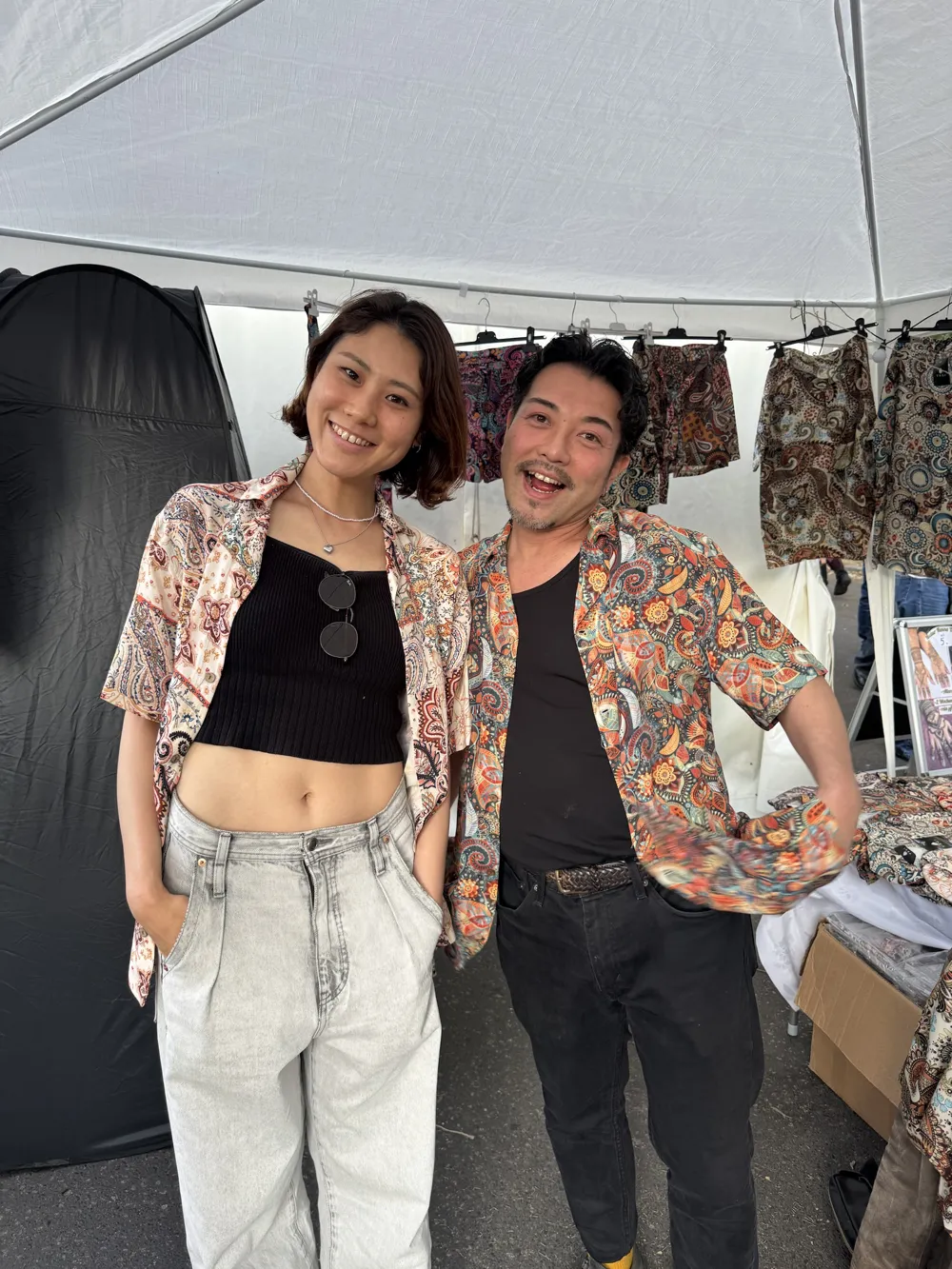 Customer wearing YAGI Retro at a Berlin market
